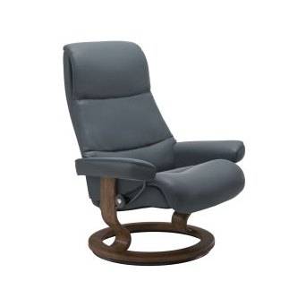 View Chair in Leather, Classic Base View Chair in Leather, Classic Base