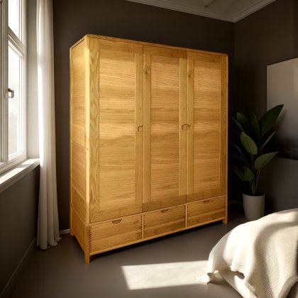 Ercol Bosco 3 Door Wardrobe Ercol Bosco 3 Door Wardrobe