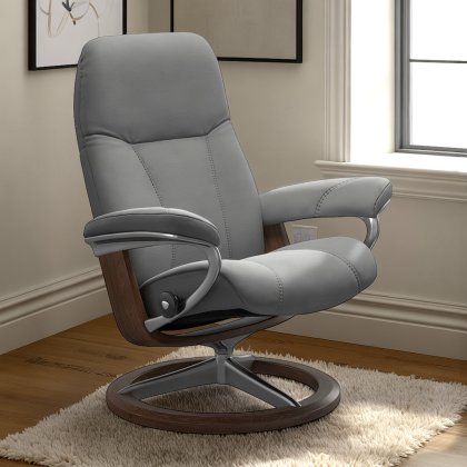 Stressless Consul Chair in Leather, Signature Base Stressless Consul Chair in Leather, Signature Base