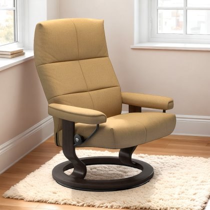 David Chair in Fabric, Classic Base David Chair in Fabric, Classic Base
