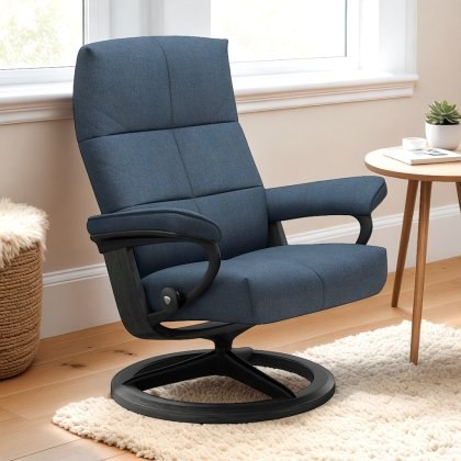 David Chair in Fabric, Signature Base David Chair in Fabric, Signature Base