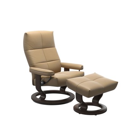 Stressless David Chair in Leather, Classic Base with Footstool