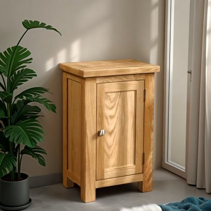 Arundel Light Oak Small Cabinet with 1 door Arundel Light Oak Small Cabinet with 1 door