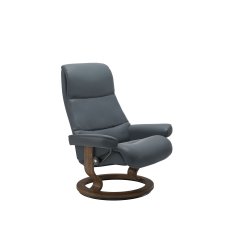 Stressless View Chair in Leather, Classic Base Stressless View Chair in Leather, Classic Base
