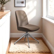 Stressless Bay Low Back Dining Chair with D350 Legs in Leather Stressless Bay Low Back Dining Chair with D350 Legs in Leather