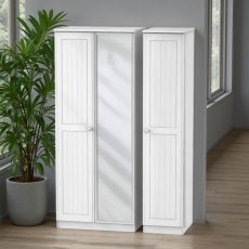 Warwick Triple Mirror Robe Warwick Triple Mirror Robe
