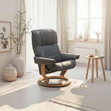 Stressless Mayfair Chair in Leather, Classic Base Stressless Mayfair Chair in Leather, Classic Base