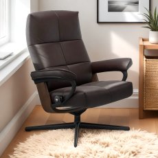 Stressless David Chair in Leather, Cross Base Stressless David Chair in Leather, Cross Base