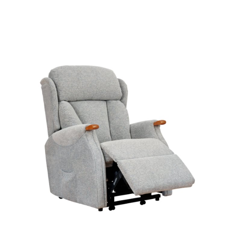 Celebrity Celebrity Canterbury Standard Recliner in Aquaclean